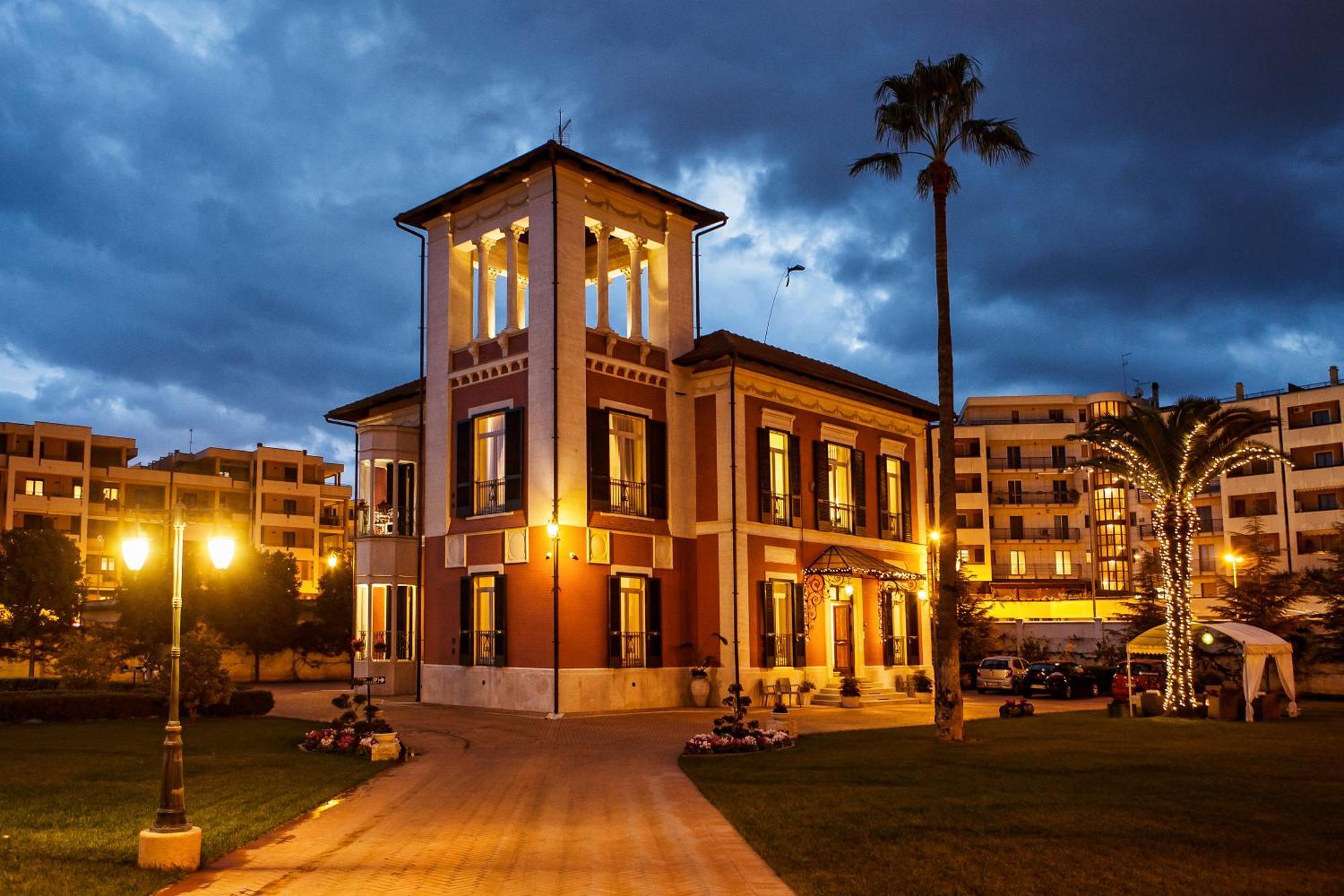 Villa Pallotta Luxury B&B Cerignola Ngoại thất bức ảnh