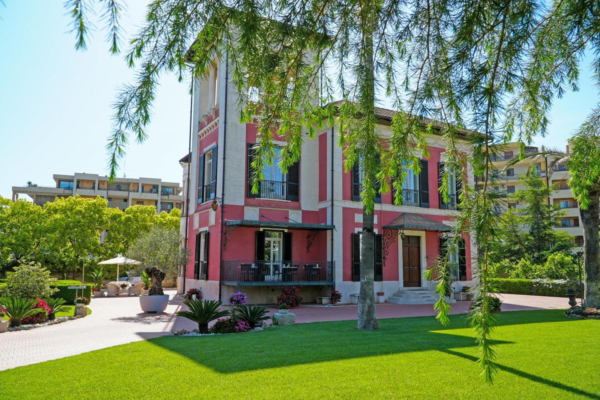 Villa Pallotta Luxury B&B Cerignola Ngoại thất bức ảnh