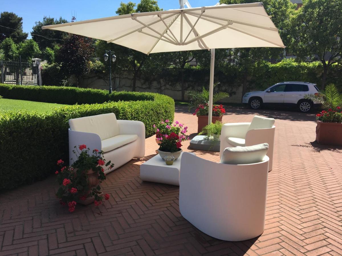Villa Pallotta Luxury B&B Cerignola Ngoại thất bức ảnh